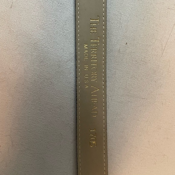 Black Leather Belt - Picture 9 of 10